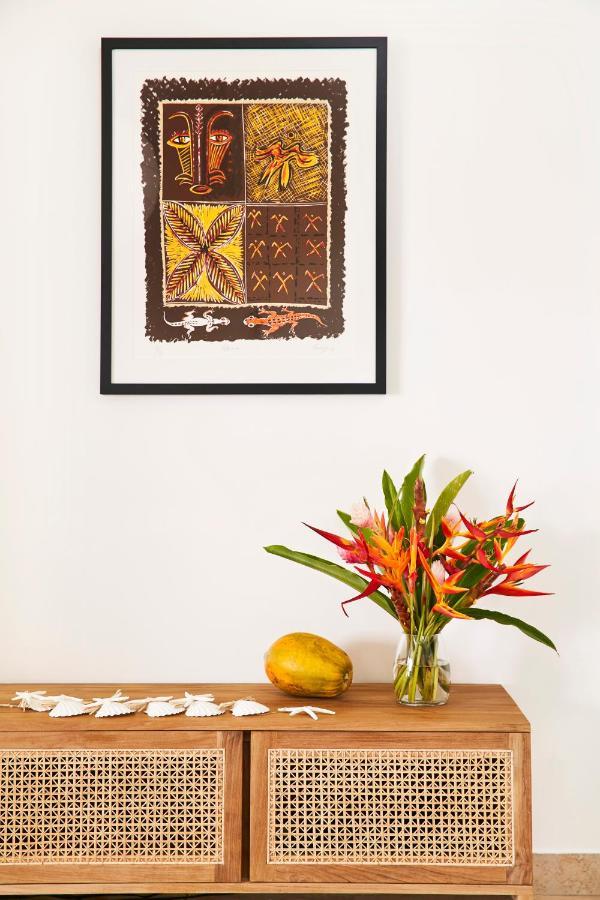 Motu Beachfront Art Villas ราโรทองกา ภายนอก รูปภาพ