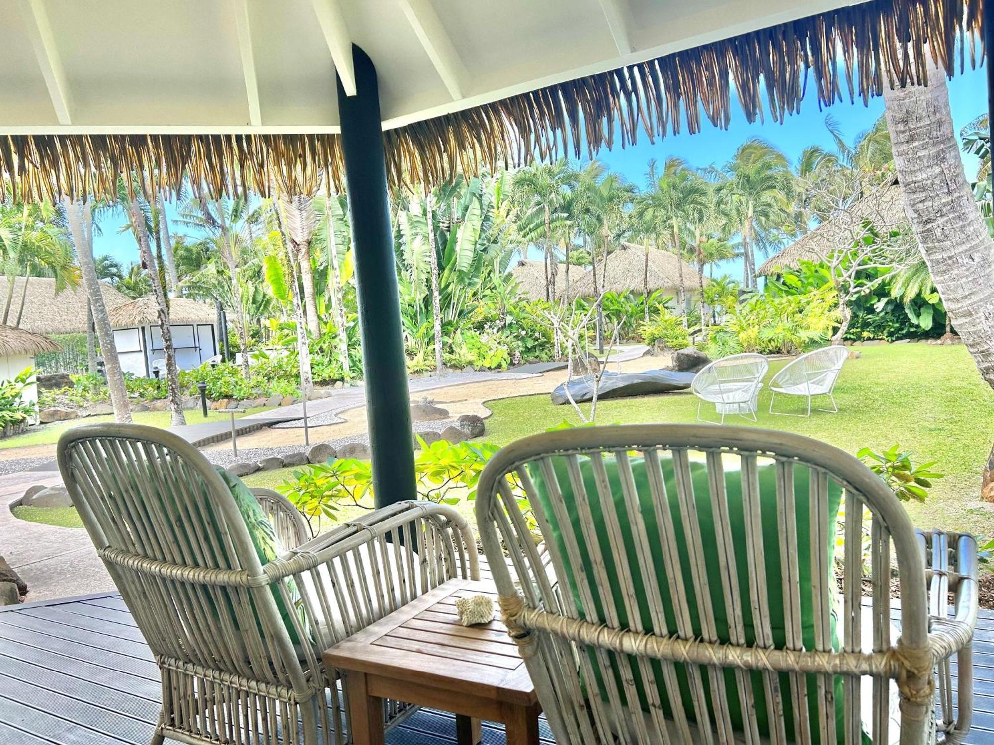 Motu Beachfront Art Villas ราโรทองกา ภายนอก รูปภาพ